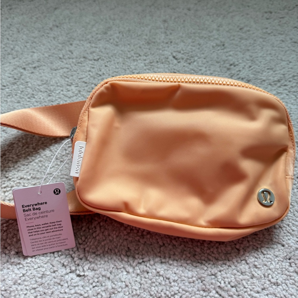 Lululemon Everywhere Belt Bag 1L Summer Glow